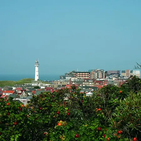 בית הארחה Hoogland Aan Zee 3*