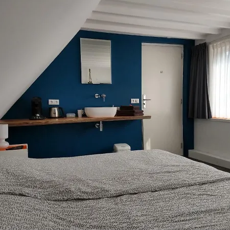 Hoogland Aan Zee 3* אגמונד אן זי